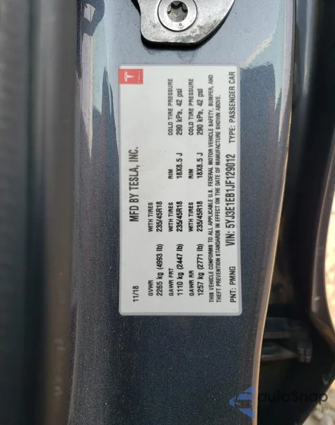 2018 Tesla Model 3 из США, поврежденный, VIN 5YJ3E1EB1JF129012